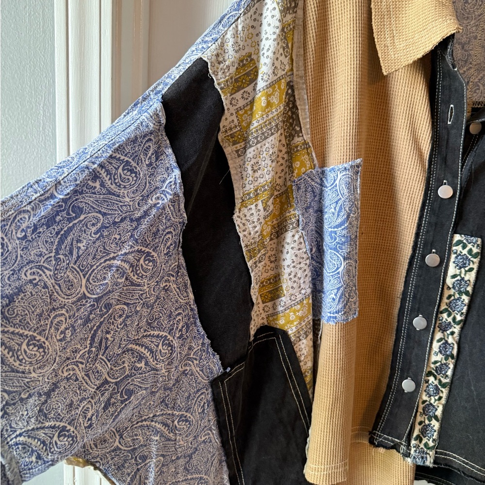 Pol Patchwork Button Up Medium - image 4